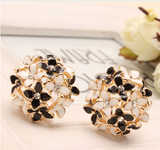 Four Leaf Flower Stud Earrings Offer
